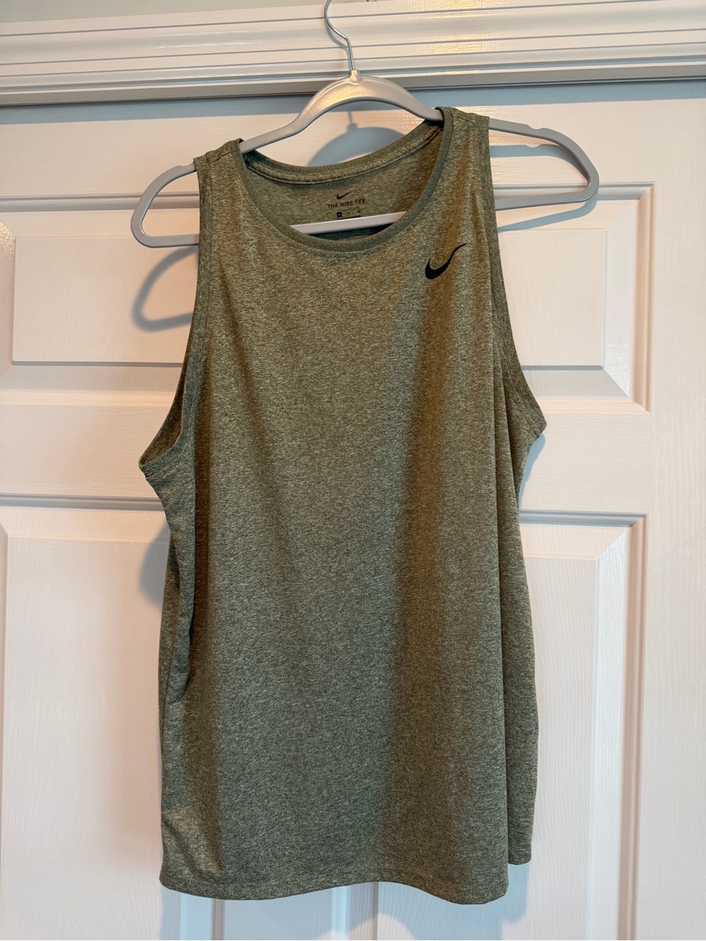 Nike ladies Sleeveless sport top